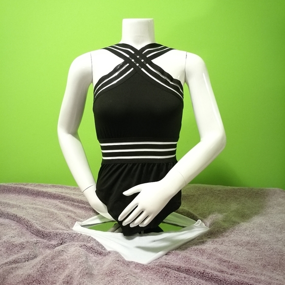 NWOT S Illusion Striped One Piece Swimsuit - Picture 3 of 8